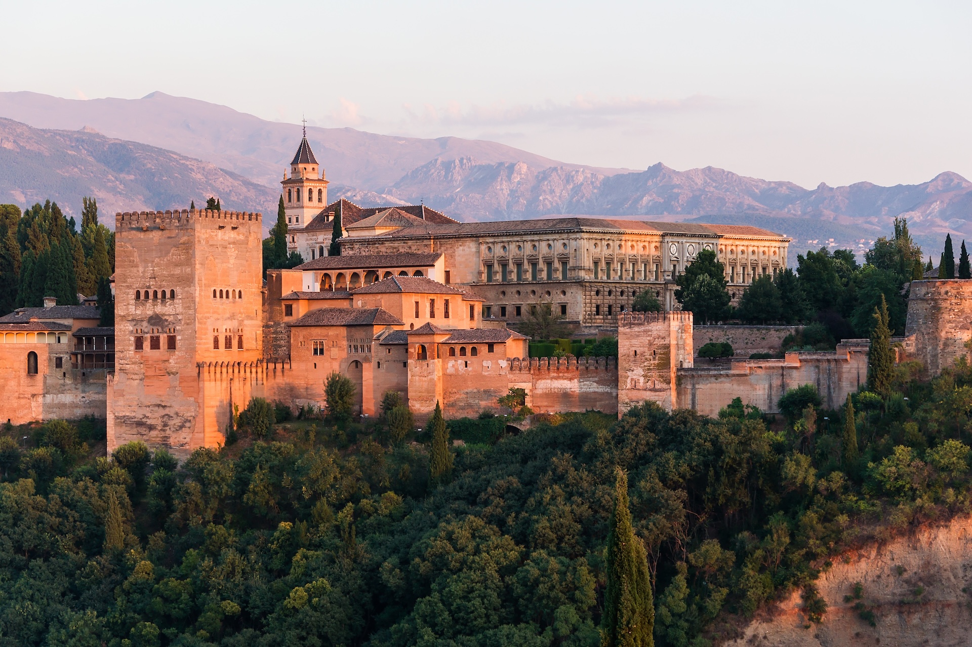 Descubre La Alhambra